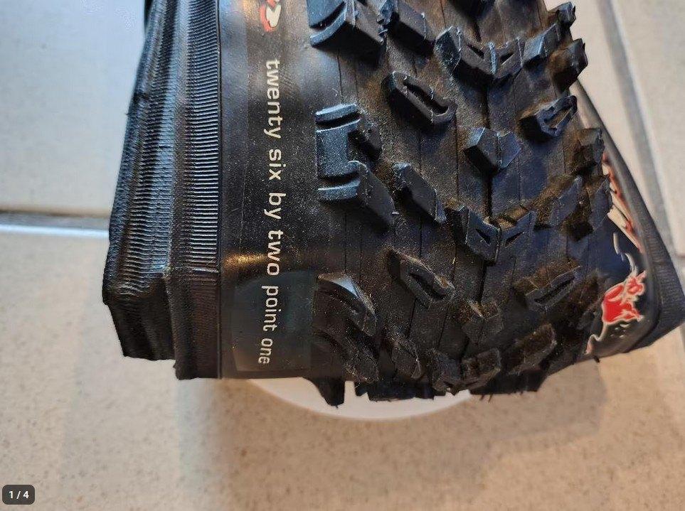 2 nieuwe buitenbanden mountainbike 26x2.1, Fietsen en Brommers, Ophalen of Verzenden, Nieuw, Mountainbike, Band