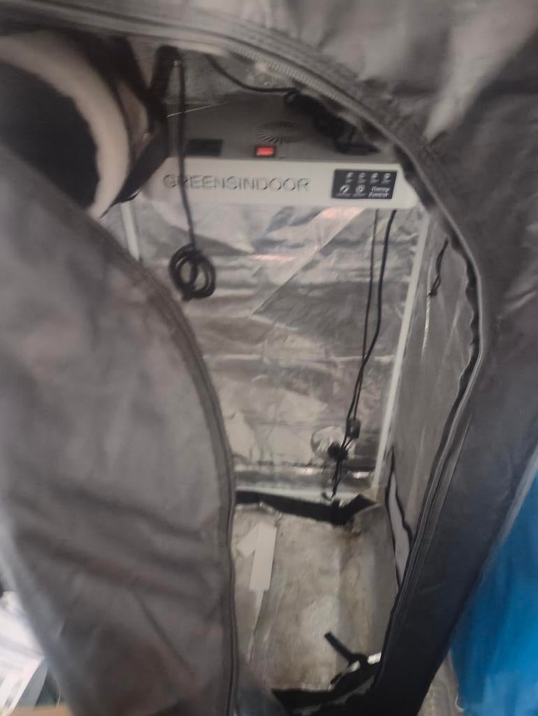 Tente culture intérieur avec tout ses accessoires, Jardin & Terrasse, Produits de culture, Enlèvement