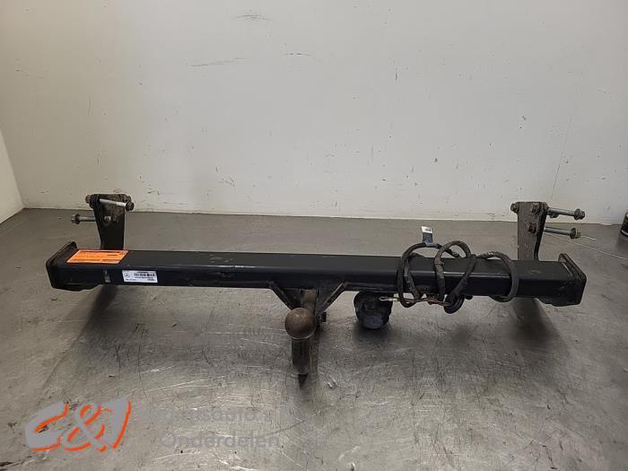 Trekhaak van een Mercedes Vito, Auto-onderdelen, Ophanging en Onderstel, Mercedes-Benz, Gebruikt, 3 maanden garantie, Ophalen of Verzenden