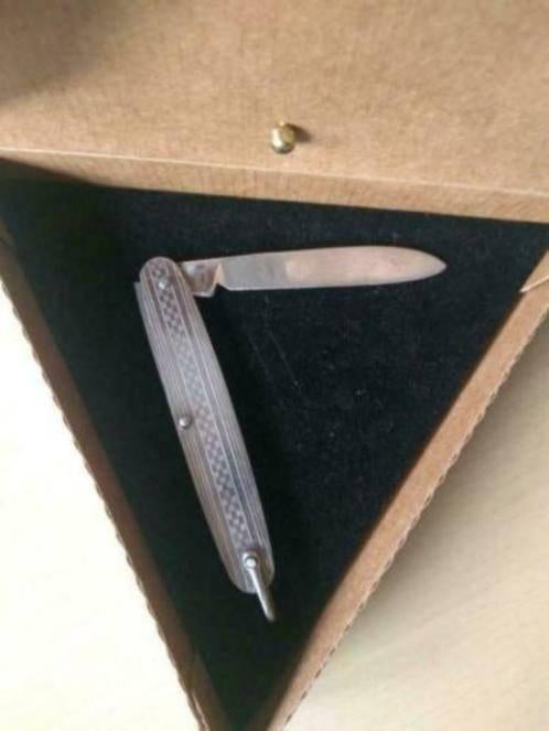 roestvrij stalen zakmes + vintage Lark, Caravans en Kamperen, Kampeergereedschap, Ophalen, Zo goed als nieuw