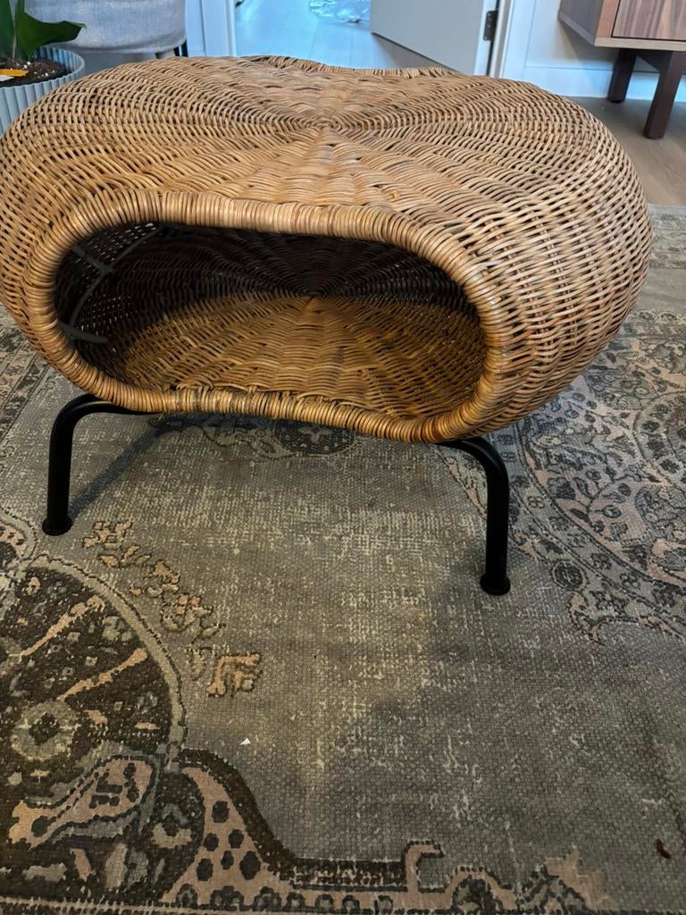 Voetenbank met bergruimte (rotan) - Gamlehult, Ophalen, Zo goed als nieuw