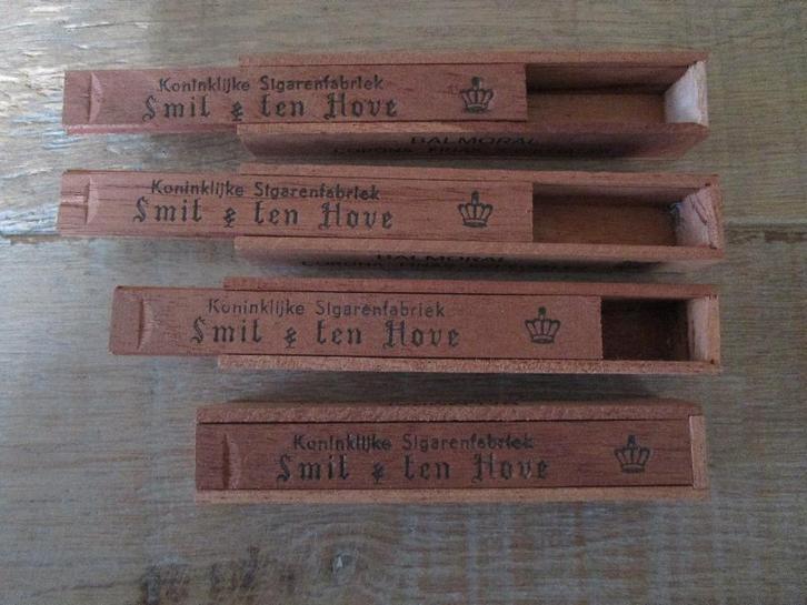 oude sigaren kistjes, Verzamelen, Rookartikelen, Aanstekers en Luciferdoosjes, Gebruikt, Tabaksdoos of Verpakking, Ophalen of Verzenden