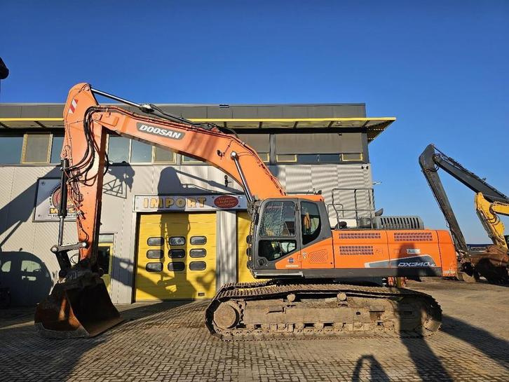 Doosan DX340LC-5 WE1604, Articles professionnels, Machines & Construction | Grues & Excavatrices, Excavatrice