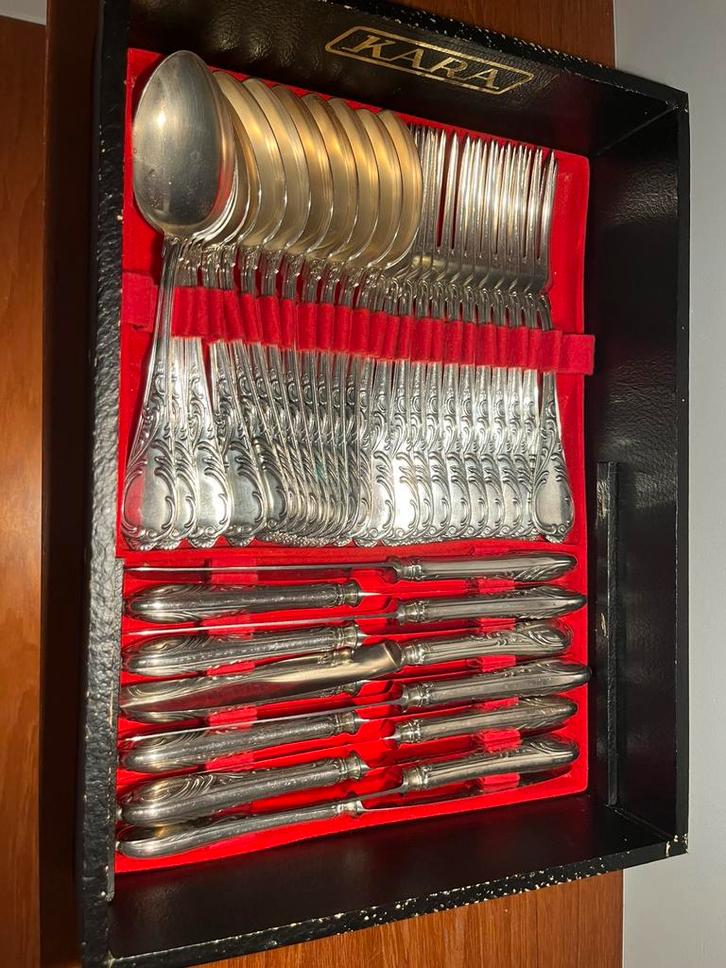 Complete verzilverde bestekset KARA – meer dan 100 stuks, Antiek en Kunst, Antiek | Servies compleet, Ophalen