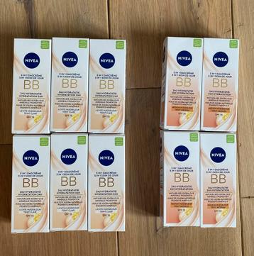 NIVEA 5 in 1 dagcrème: keuze uit lichte of medium huidskleur beschikbaar voor biedingen