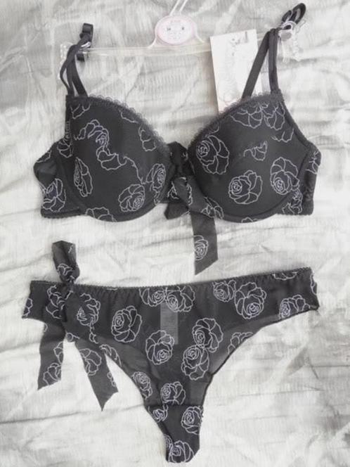 nieuw lingerie setje  zwart lingerie setje, Vêtements | Femmes, Sous-vêtements & Lingerie, Ensemble, Noir, Envoi