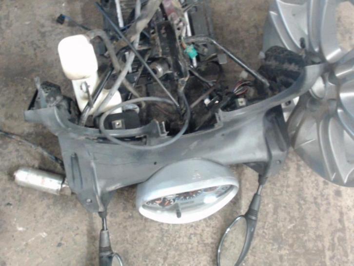 piece scooter, Fietsen en Brommers, Brommeronderdelen | Scooters, Gebruikt, Ophalen of Verzenden