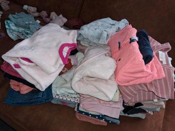 Pakket baby meisjes 62/68 meeste is 62 zijn dik 80 stuks  beschikbaar voor biedingen