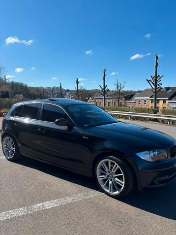 Bmw 116d serie 1, Auto's, Zwart, Leder en Stof, Zwart, 5 deurs