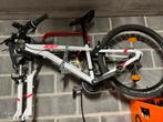 ST 100 WITTE ROZE MOUNTAINBIKE VOOR DAMES VAN 26”, Fietsen en Brommers, Ophalen, Zo goed als nieuw