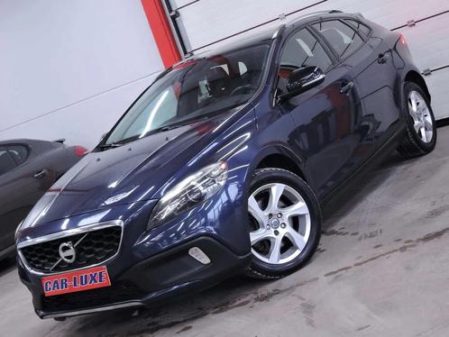 Volvo V40 Cross Country 2.0 D3 MOMENTUM GEARTRONIC PANORAMIQ, Auto's, Volvo, Bedrijf, Te koop, V40, ABS, Airbags, Airconditioning