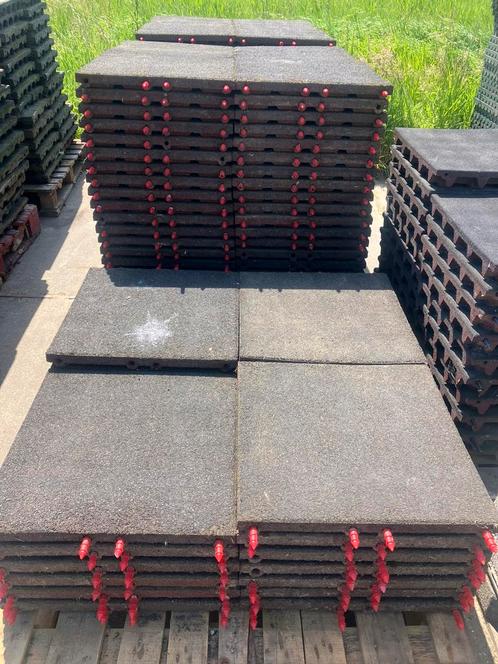 138 vochtdoorlatende rubberen matten 50x50x4,5cm, Dieren en Toebehoren, Stalling en Weidegang