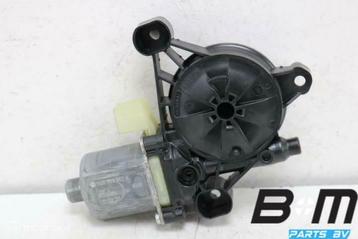 Raammotor rechtsachter VW Tiguan 5NA 5Q0959802A beschikbaar voor biedingen