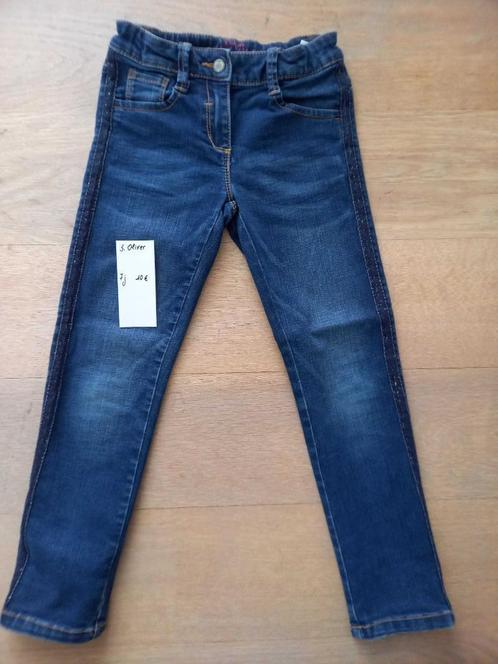 Mooie jeans S.Oliver 7 jaar - M122 - in breedte verstelbaar, Enfants & Bébés, Vêtements enfant | Taille 122, Comme neuf, Fille