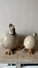 Set van 2 kippen, Huis en Inrichting, Minder dan 50 cm, Zo goed als nieuw, Ophalen, Overige kleuren