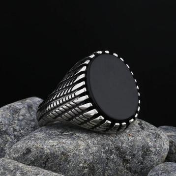 Zegelring met zwarte onyx steen, Neuf, Femme ou Homme, Fer ou Acier, Avec pierre précieuse