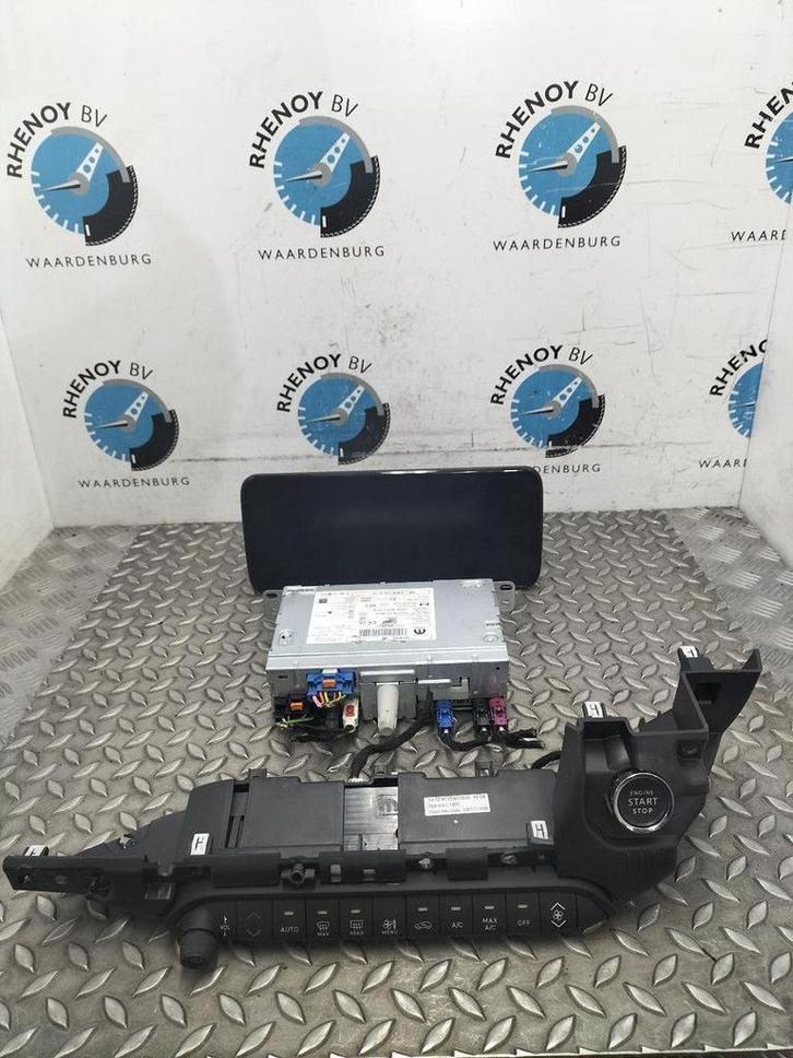 JEEP AVENGER J2  [SAT_NAV_UNIT] 2024, Auto-onderdelen, Overige Auto-onderdelen, Gebruikt, ARN erkend, Stiba lid, Erkend duurzaam