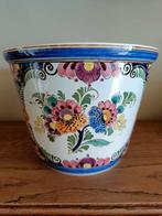 grote cache-pot met bloemenmotief. Handpainted delfts., Ophalen of Verzenden