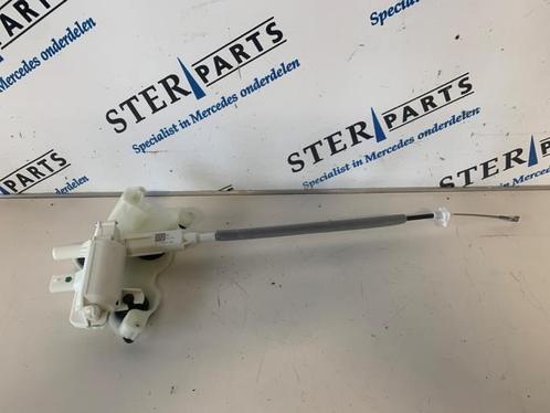 Sluithulpmotor achterklep van een Mercedes CLA, Auto-onderdelen, Carrosserie, Mercedes-Benz, Gebruikt, 3 maanden garantie, Ophalen of Verzenden