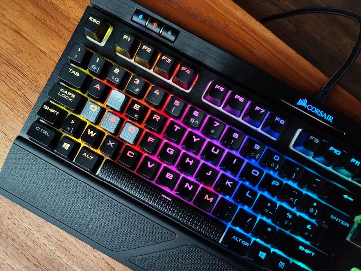 Corsair Strafe RGB MK.2 – Mechanisch Toetsenbord, Informatique & Logiciels, Claviers, Utilisé, Azerty, Filaire, Ergonomique, Repliable