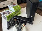 Te koop: Xbox 360 (zwart) + 2 controllers + veel games!, Ophalen of Verzenden, Zo goed als nieuw, Met 2 controllers, Met games