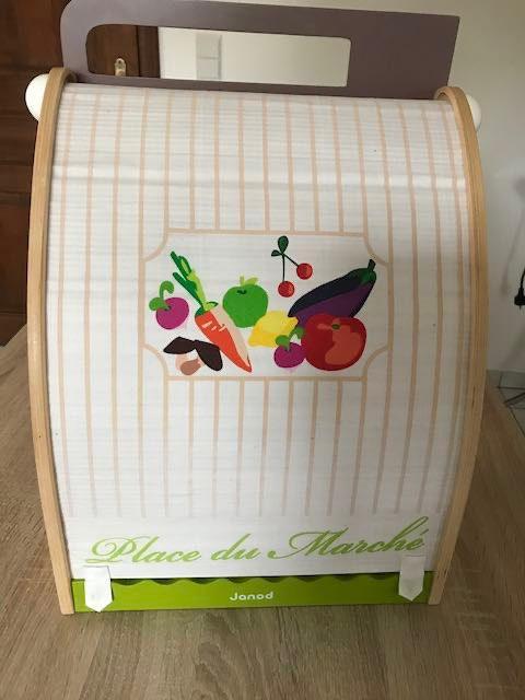 houtel speelgoedwinkel tafelmodel merk "Jonad", Kinderen en Baby's, Speelgoed | Houten speelgoed, Gebruikt, Overige typen, Ophalen