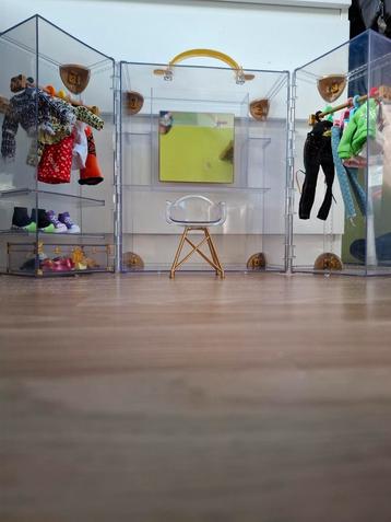 Rainbow High Deluxe kledingkast  beschikbaar voor biedingen