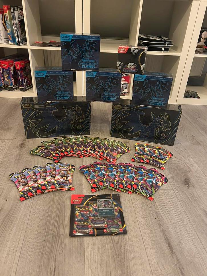 Fhantasmal flames saeled and more !, Hobby en Vrije tijd, Verzamelkaartspellen | Pokémon, Zo goed als nieuw, Ophalen