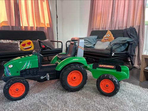 Kindertractor met aanhangwagen “Supercharger” (trapmodel), Kinderen en Baby's, Speelgoed | Buiten | Skelters, Zo goed als nieuw