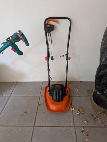 Tondeuse à gazon Hover, Comme neuf, 30 à 39 cm, Enlèvement, Tondeuse sur coussin d'air