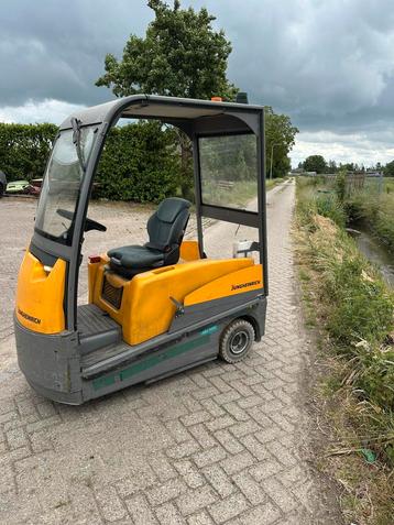 Te koop jungheinrich electrotrekker beschikbaar voor biedingen