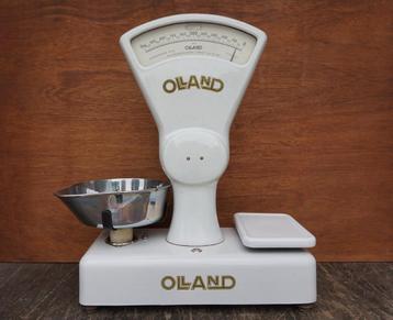 Oude vintage OLLAND emaille weegschaal beschikbaar voor biedingen
