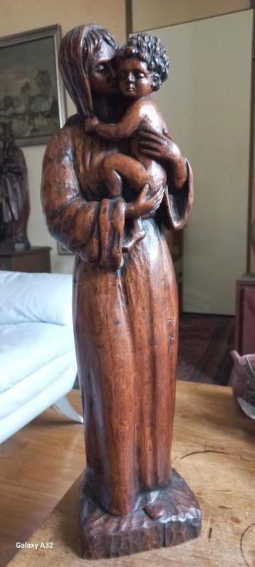 Eiken beeld Madonna  beschikbaar voor biedingen