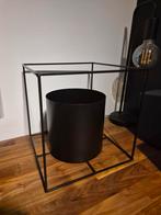 Zwarte design bloempot, Enlèvement