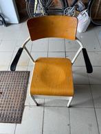 Stoel met gaatjes, Ophalen, Gebruikt