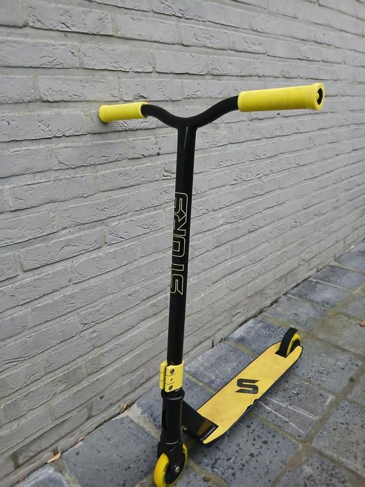 Step - Stuntstep - story - outlaw, Fietsen en Brommers, Steps, Ophalen