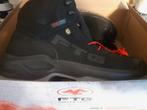 Werkschoenen NIEUW, Doe-het-zelf en Bouw, Veiligheidskleding, Ophalen of Verzenden, Zo goed als nieuw