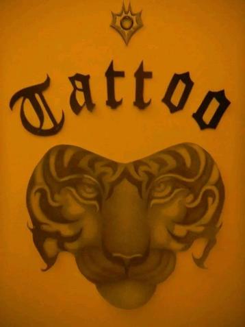 Tatoeages en piercings beschikbaar voor biedingen