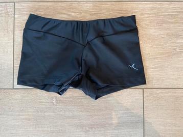 Turnshort voor meisjes glanzend zwart  beschikbaar voor biedingen
