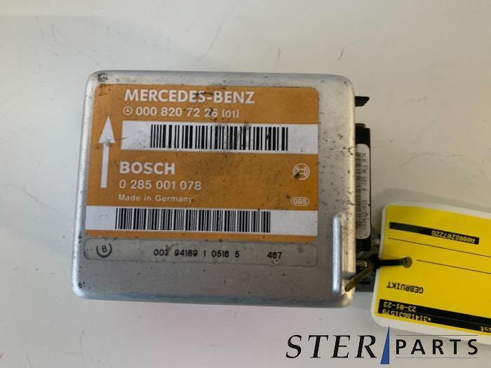 Airbag Module van een Mercedes E-Klasse, Auto-onderdelen, Elektronica en Kabels, Mercedes-Benz, Gebruikt, 3 maanden garantie, Ophalen of Verzenden