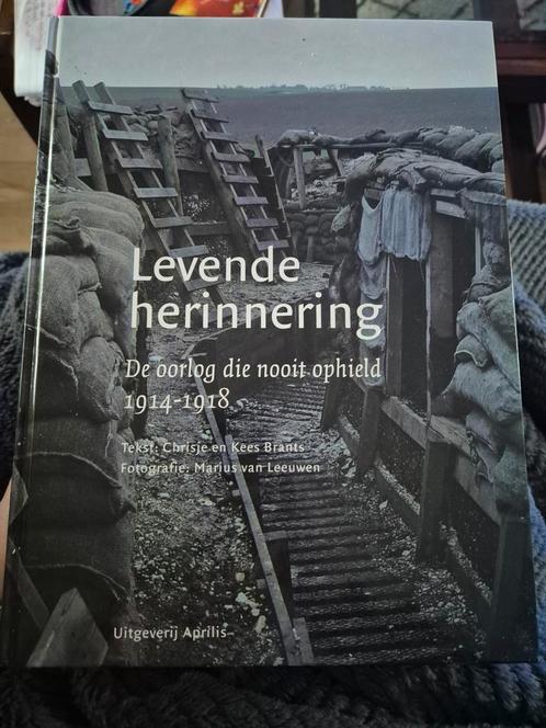 C. Brants - Levende herinnering (oorlog), Boeken, Overige Boeken, Zo goed als nieuw, Ophalen of Verzenden