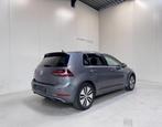 Volkswagen e-Golf Autom. - GPS - Topstaat! 1Ste Eig!, 4 deurs, Elektrisch, 5 zetels, Grijs