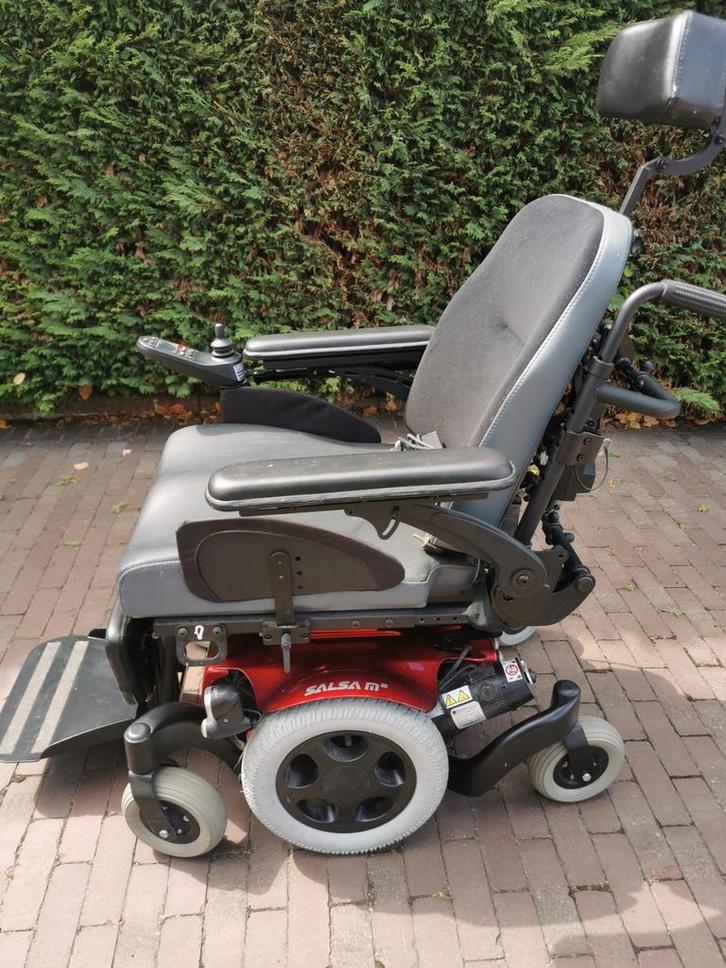 Fauteuil roulant électrique Salsa m2 en parfait état, Divers, Chaises roulantes, Comme neuf, Fauteuil roulant électrique, Pliant