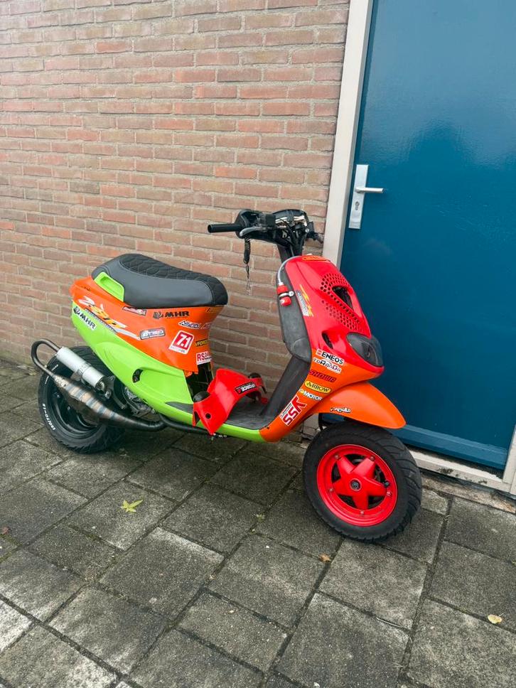 Sp98 70cc sprinter malossi, Fietsen en Brommers, Scooters | Piaggio, Zo goed als nieuw, Zip, Ophalen of Verzenden