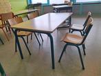 Tafels en stoelen kleuterklas, Ophalen, Tafel(s)