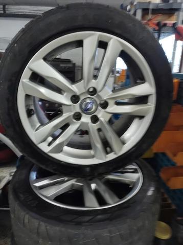 velg R17 235 breed 