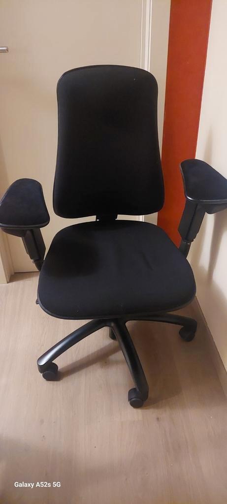 Hoganas multimatic 381 zwarte stof, Huis en Inrichting, Bureaustoelen, Gebruikt, Bureaustoel, Zwart, Ergonomisch, Ophalen of Verzenden