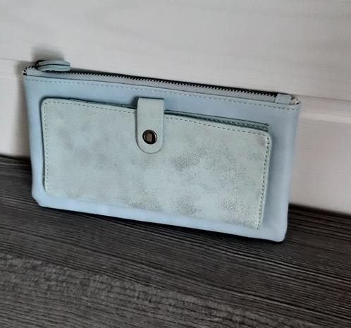 Portemonnee mint groen, Handtassen en Accessoires, Portemonnees, Nieuw, Overige merken, Overige kleuren, Ophalen of Verzenden