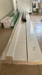 30 plinten van 240 cm lang, 6cm hoog, Ophalen, Zo goed als nieuw, Plinten