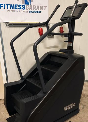 Technogym Excite+ 1000 UNITY Climb Stairmaster Stairmaster S